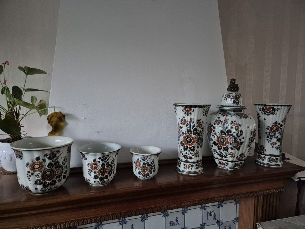 Set polychroom Delfts aardewerk – handbeschilderd, Antiek en Kunst, Ophalen