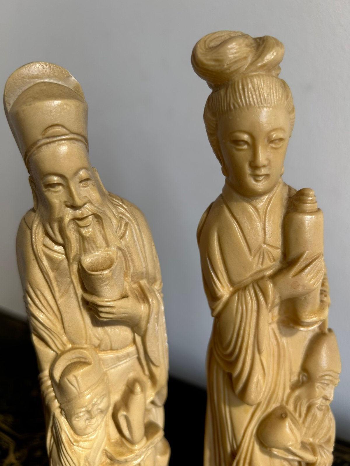 Oude Chinese ivorine beelden met vilten voet, Antiek en Kunst, Ophalen of Verzenden