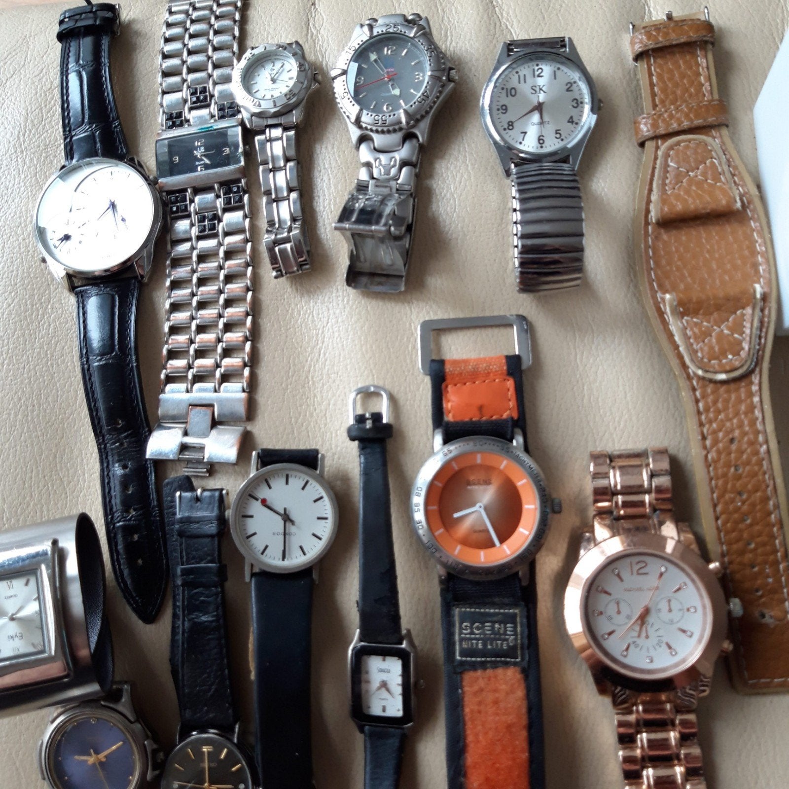 Horloge's  (1 Koop), Sieraden, Tassen en Uiterlijk, Horloges | Antiek, Overige merken, Staal, Polshorloge, 1960 of later