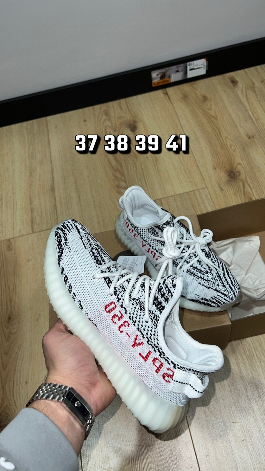 Yeezy Boost 350 V2 Sneakers, Ophalen of Verzenden, Nieuw, Wit, Sneakers of Gympen
