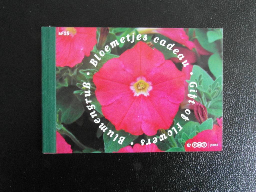 PR15 Prestigeboekje Bloemetjes cadeau 2007 Postfris, Ophalen of Verzenden, Na 1940, Postfris
