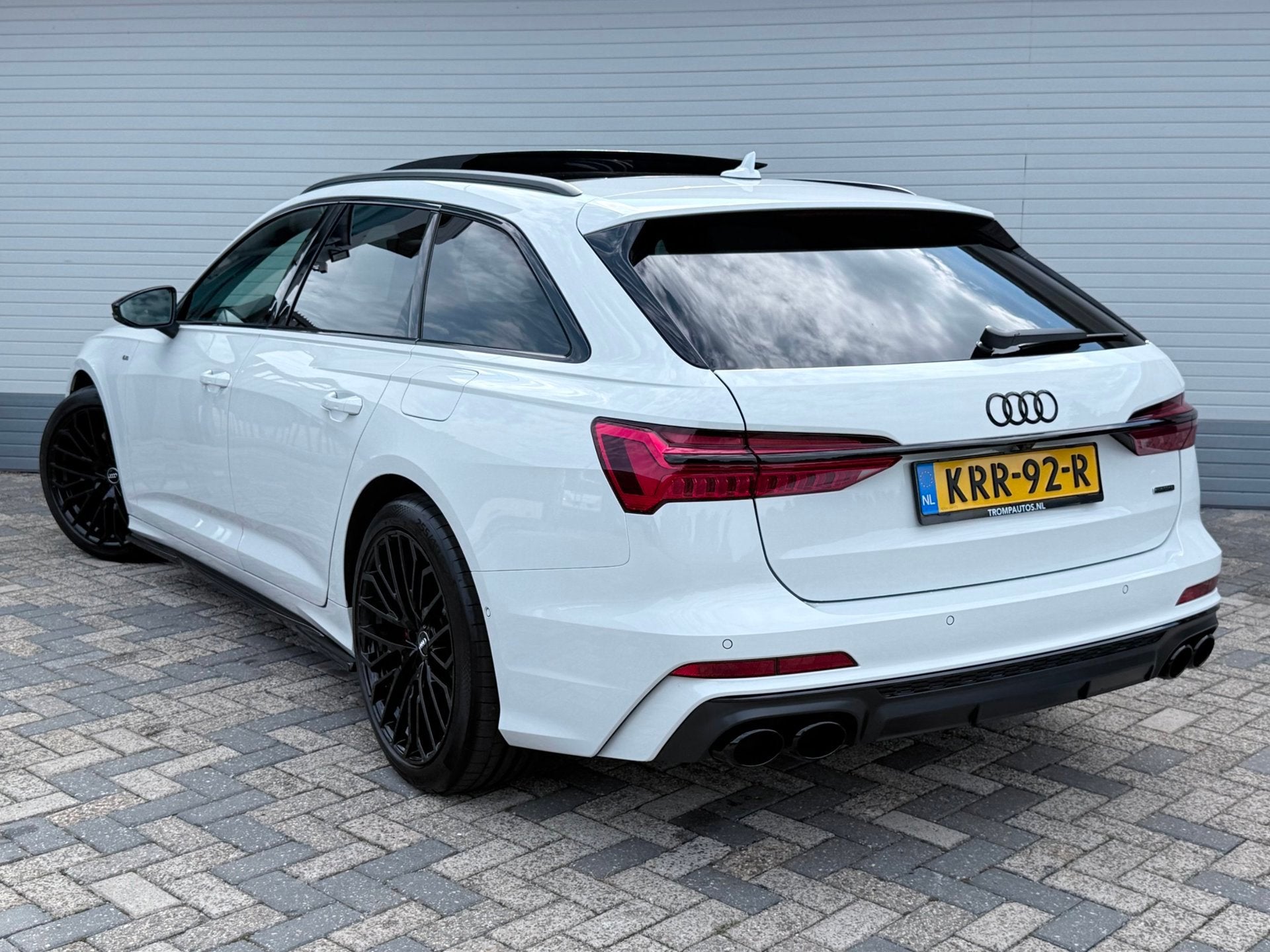 Audi A6 Avant 55 TFSI e quattro S-LINE Competition|PANO|RS S, Auto's, Audi, Automaat, Dealer onderhouden, Gebruikt, Zwart