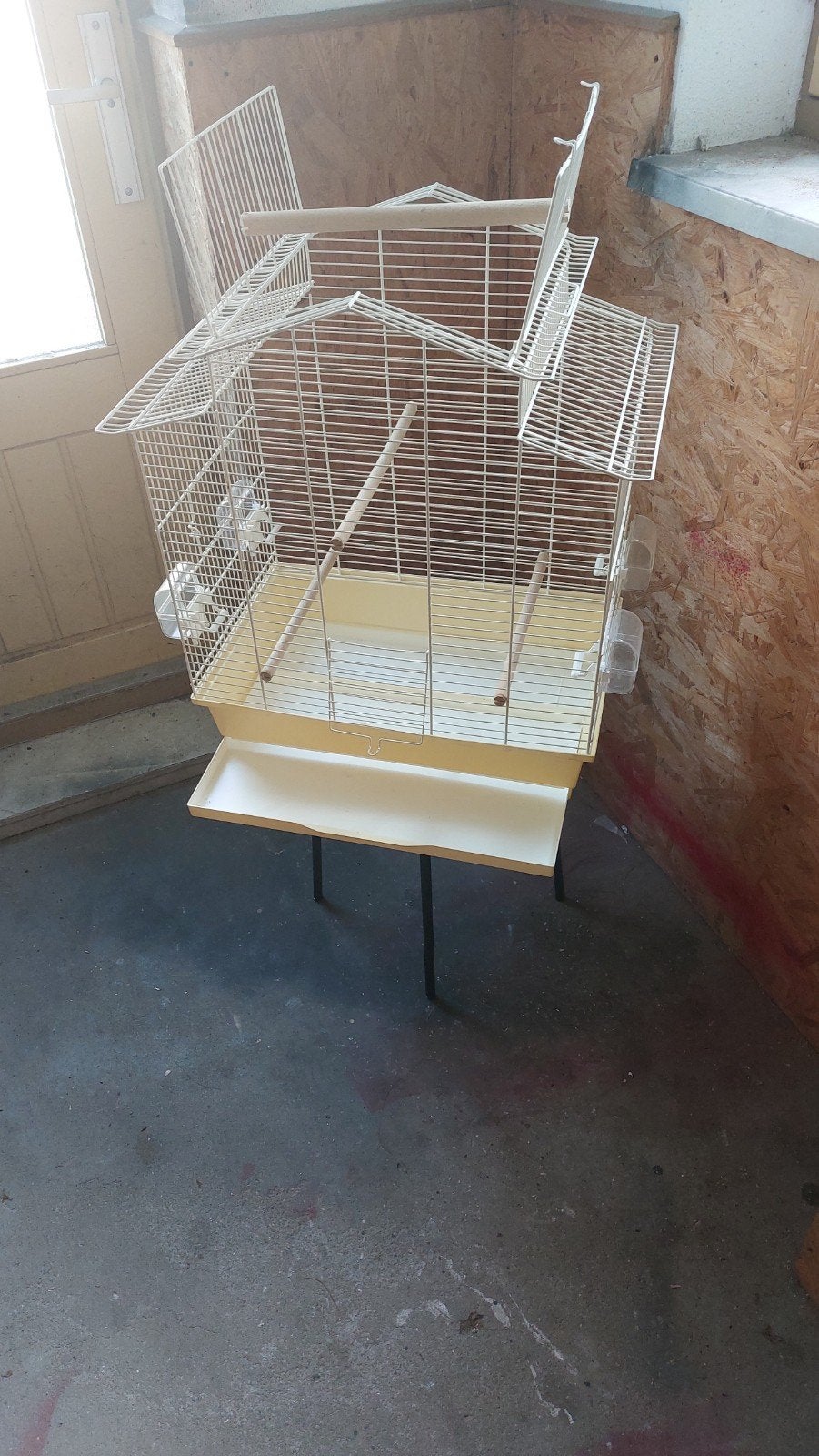 Te koop grote vogelkooi, Dieren en Toebehoren, Vogels | Hokken en Kooien, Ophalen, Zo goed als nieuw, Metaal, Vogelkooi