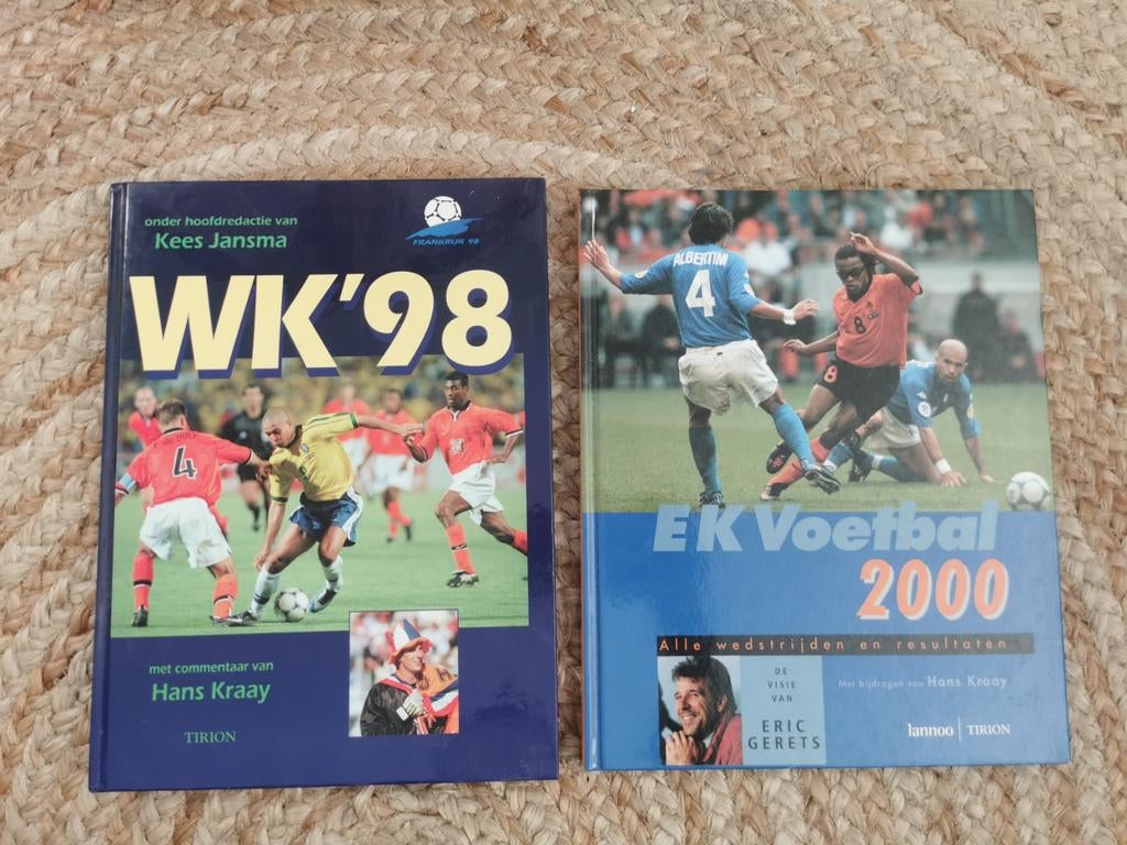 WK 1998 en EK 2000 boek, Ophalen of Verzenden, Zo goed als nieuw