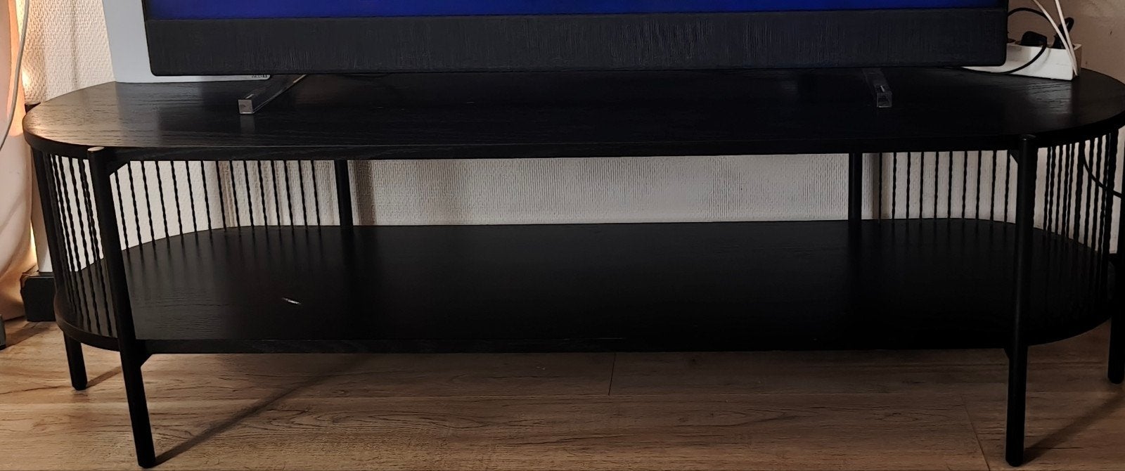 JYSK tv-kast met kleine beschadiging, Huis en Inrichting, Ophalen, Gebruikt, 100 tot 150 cm, Minder dan 100 cm