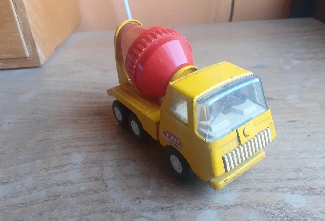 Tonka B, Kinderen en Baby's, Speelgoed | Speelgoedvoertuigen, Ophalen of Verzenden, Gebruikt