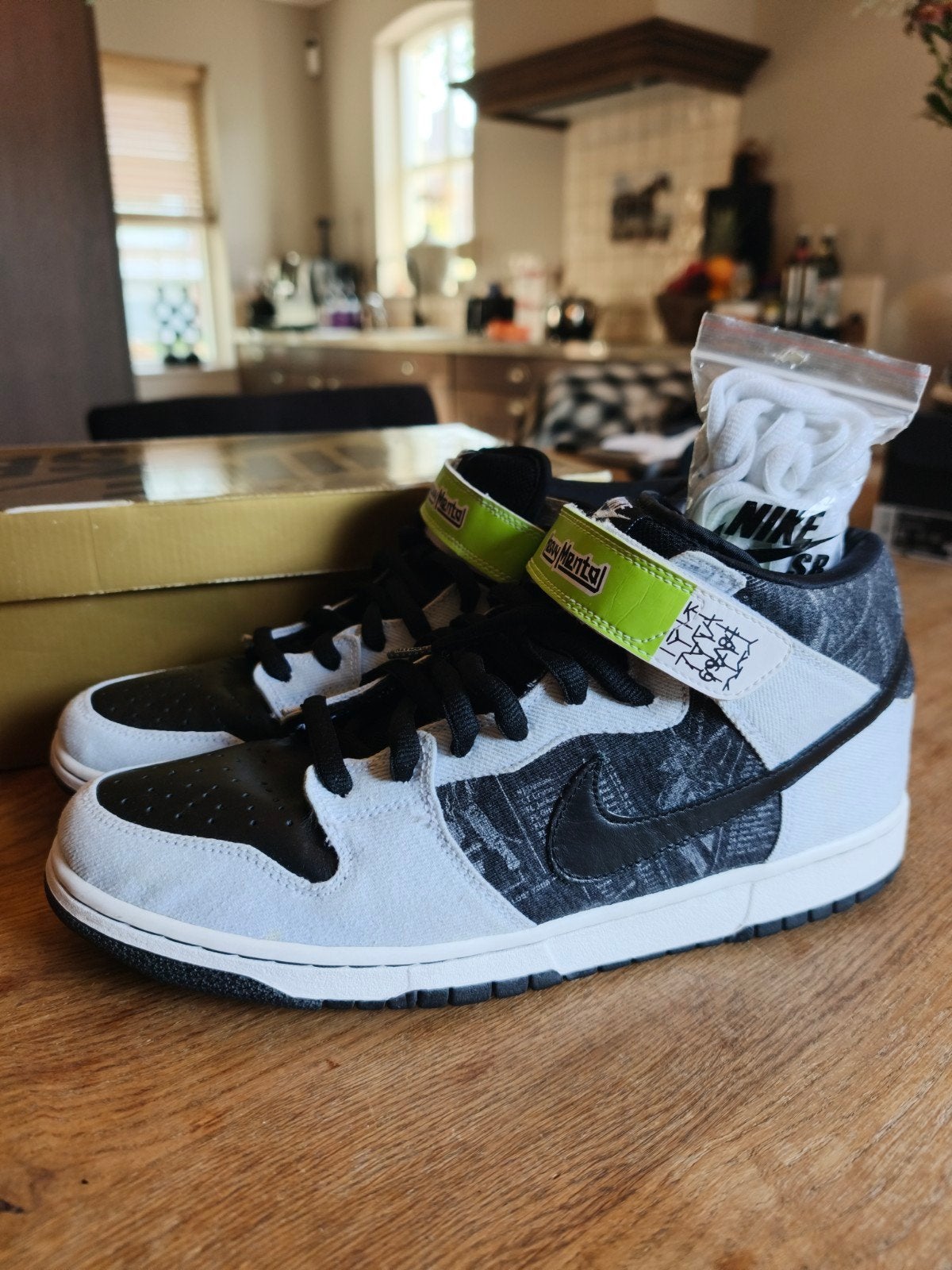 Nike SB Dunk Mid Heavy Mental 2007 maat 46, Zwart, Nike, Nieuw, Ophalen of Verzenden