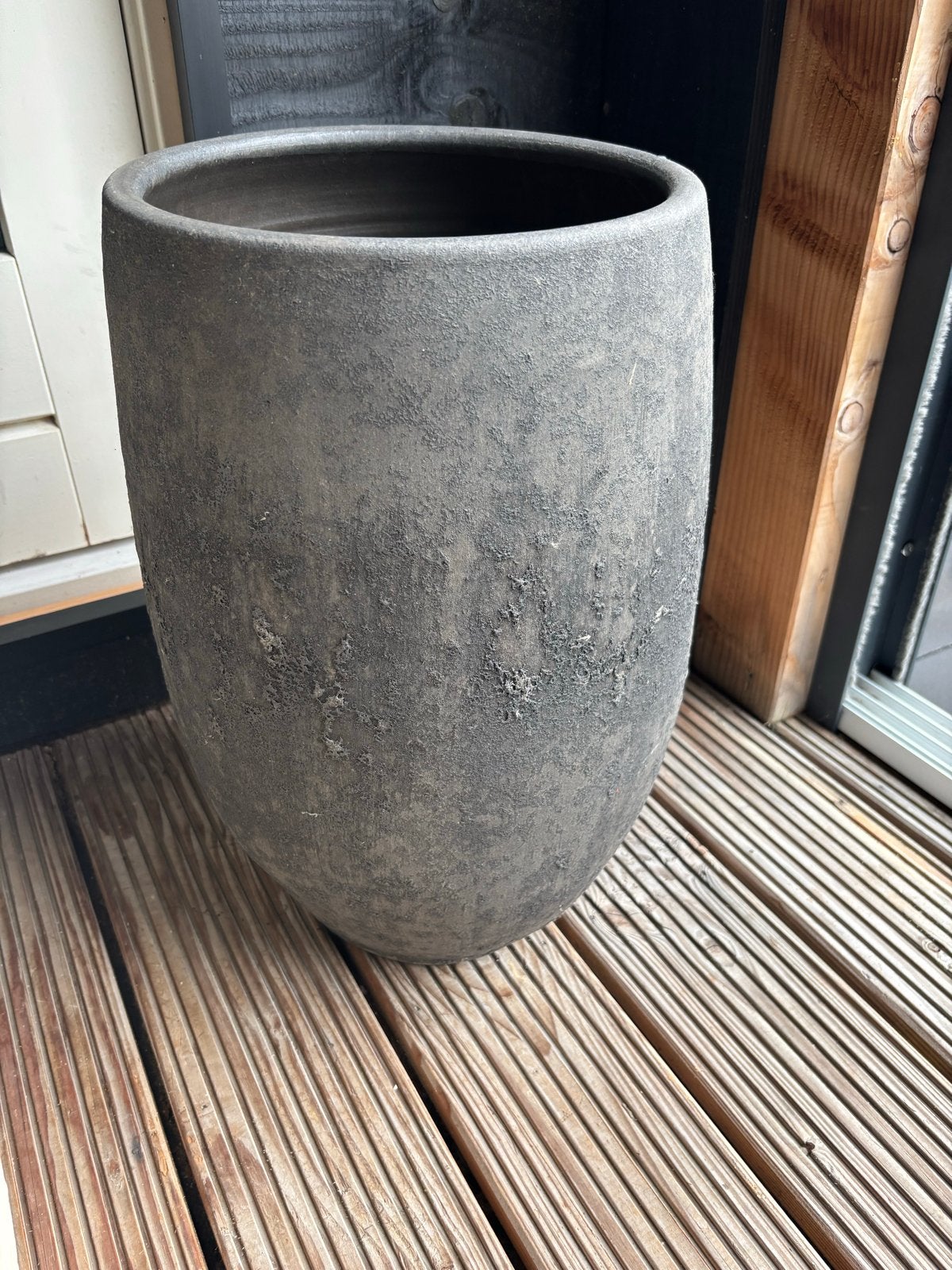 Grote grijze bloempot voor binnen of buiten, Ophalen, Gebruikt, 40 cm of meer, Rond