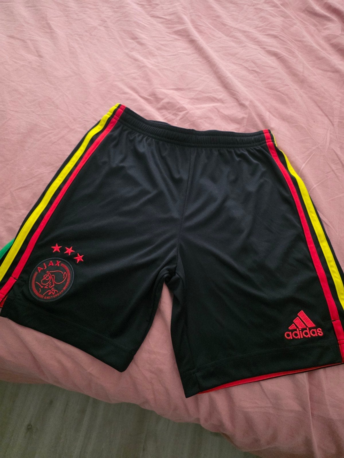 Ajax Bob Marley Voetbalbroekje Maat S, Maat S, Ophalen, Zo goed als nieuw, Broek