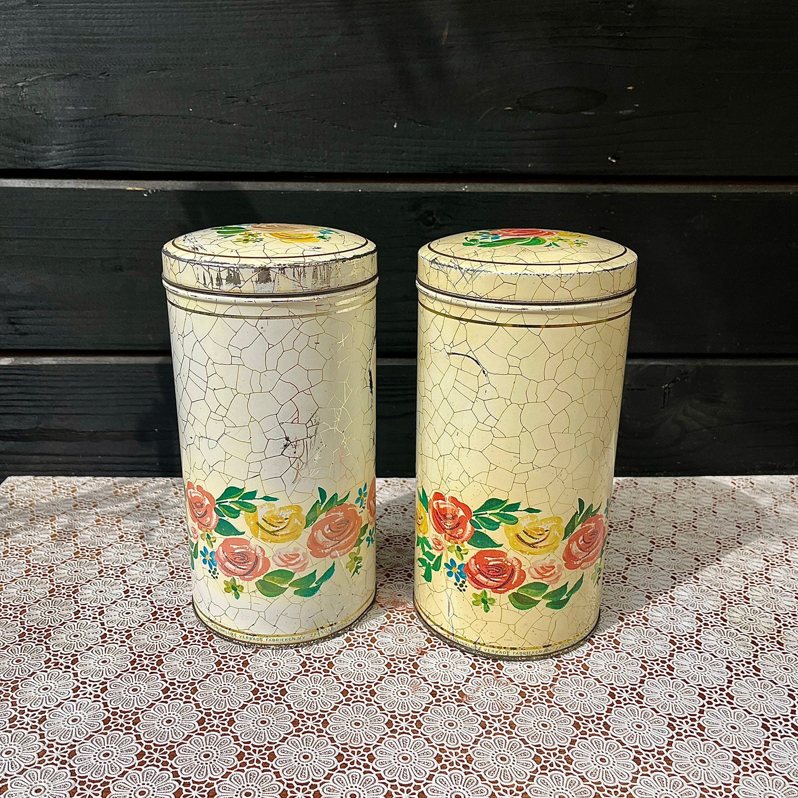 2 vintage (beschuit)blikken met rozen van Verkade, Ophalen of Verzenden, Zo goed als nieuw, Koek(jes), Verkade