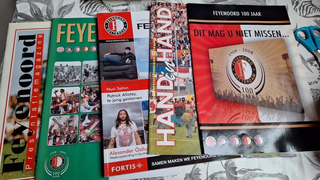 Feyenoord 100 Jaar boeken en magazines, Ophalen, Zo goed als nieuw, Balsport