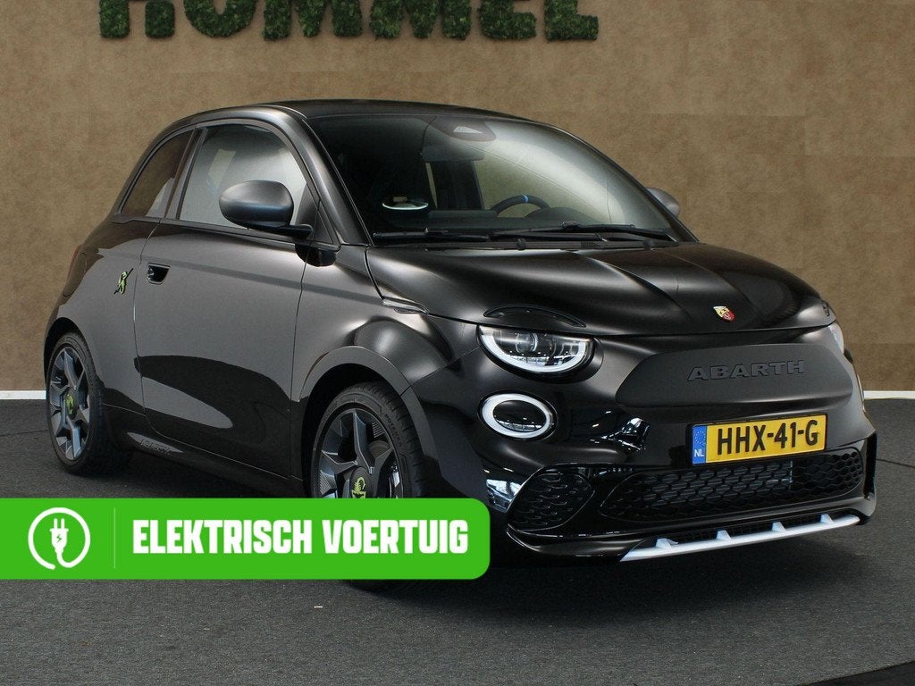 Fiat 500 Abarth Urban 42 kWh SOH 99,1% - APPLE CARPLAY/ANDRO, Auto's, Fiat, Stof, Gebruikt, 4 stoelen, Zwart
