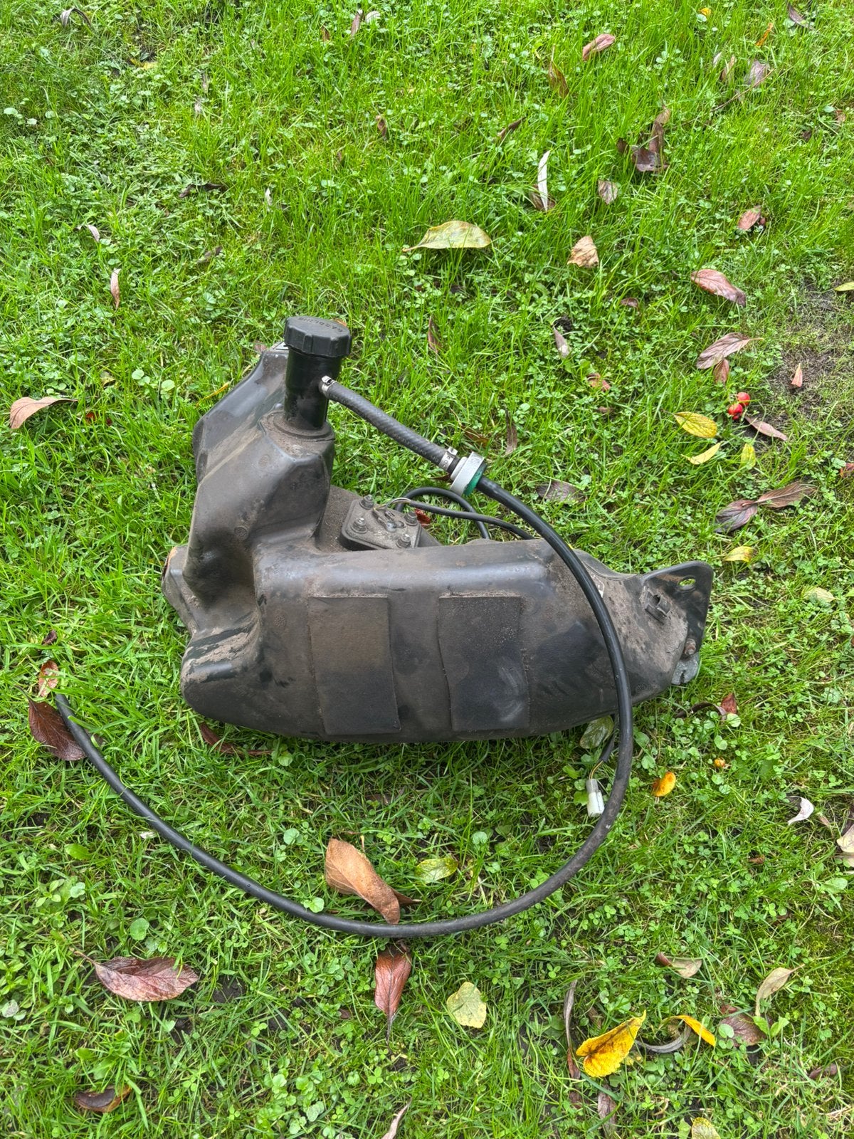 Vespa sprint benzine tank, Ophalen of Verzenden, Zo goed als nieuw, Tank, Vespa