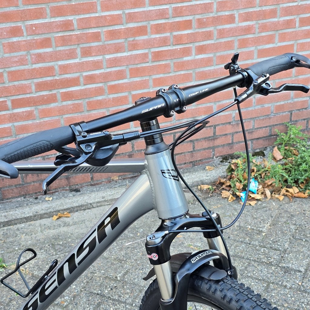Foto 11 van Sensa Livigno Evo 11 speed.Goed onderhouden, zelden gebruikt
