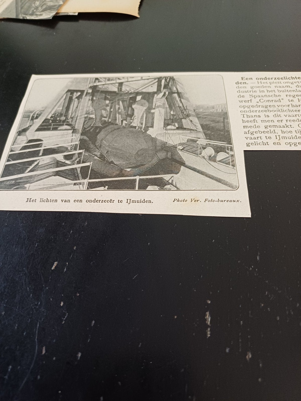 knipsel lichten onderzeeër IJmuiden 1920, Verzamelen, Scheepvaart, Ophalen of Verzenden, Gebruikt, Kaart, Foto of Prent