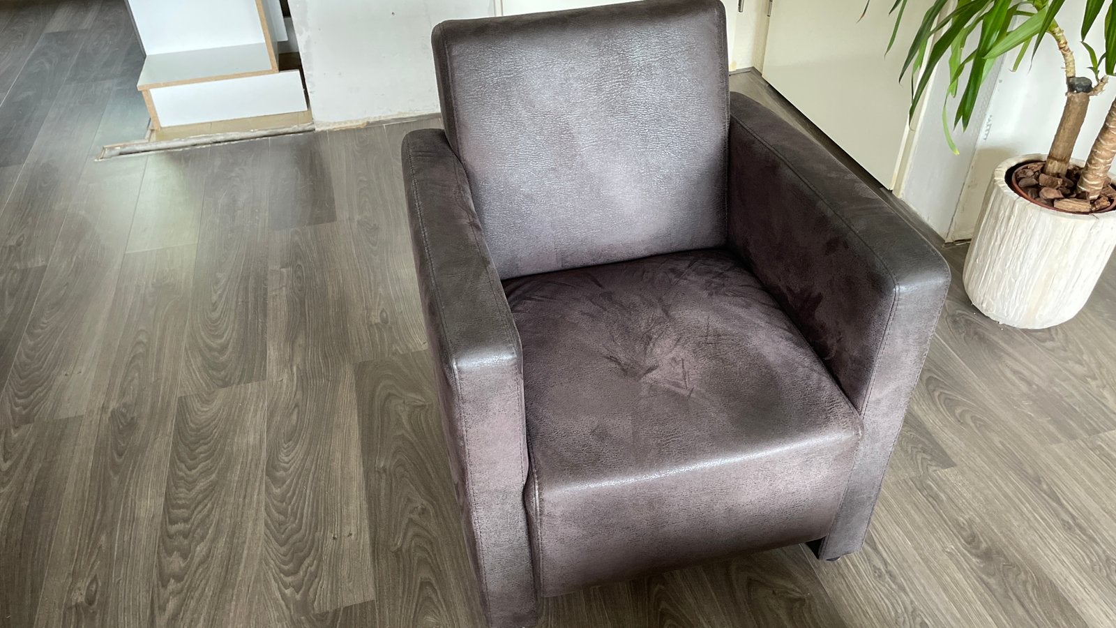 Zeer nette fauteuil, Huis en Inrichting, Ophalen, Zo goed als nieuw, Bruin, Eén