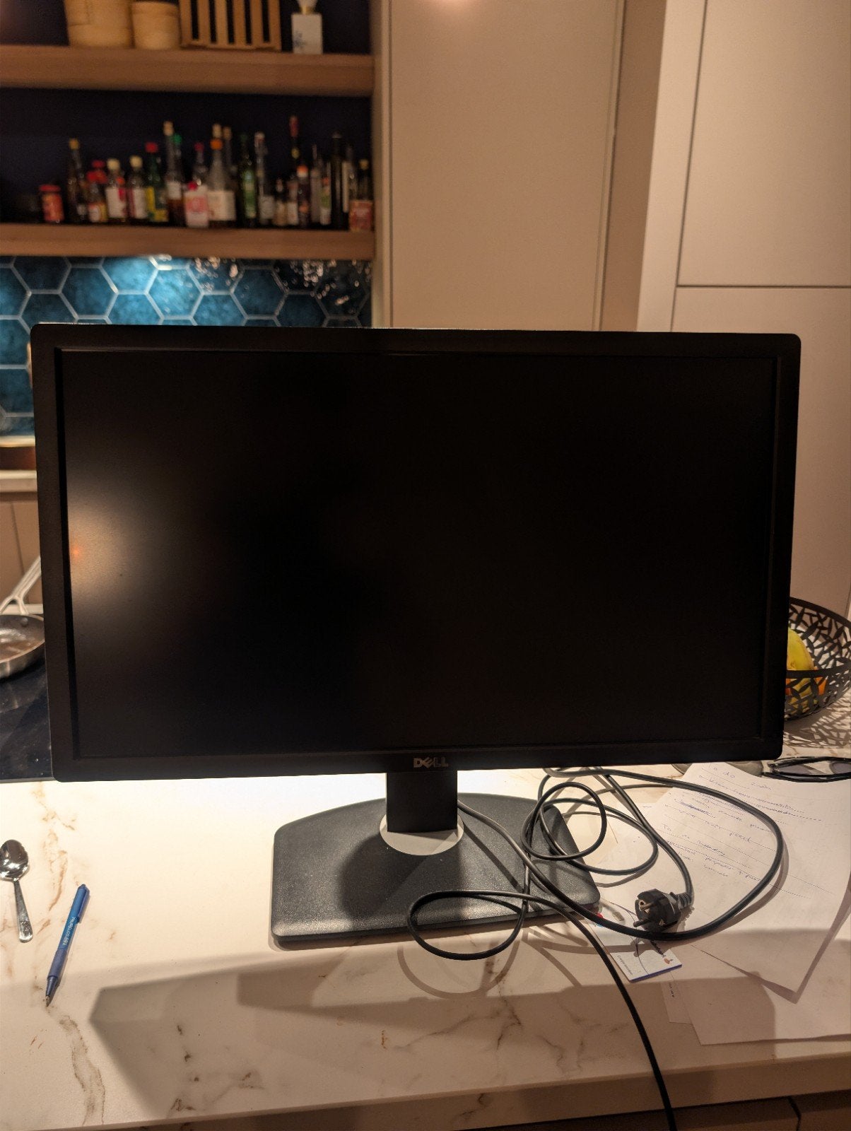 Dell UltraSharp U2713HM 27 inch QHD Monitor, Computers en Software, Ophalen, Gebruikt, IPS, In hoogte verstelbaar