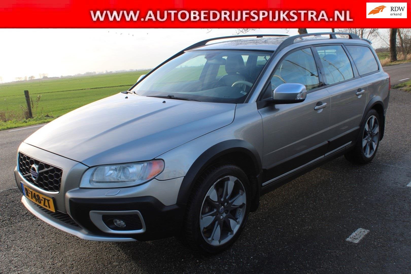 Volvo XC70 3.2 AUTOMAAT // AWD / LEER / TREKHAAK //, Auto's, Automaat, 238 pk, Bruin, XC70
