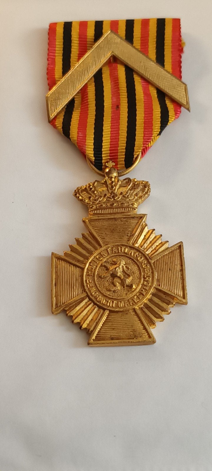 brons Belgische Medaille met Kroon en Lint, Ophalen of Verzenden, Brons, Buitenland