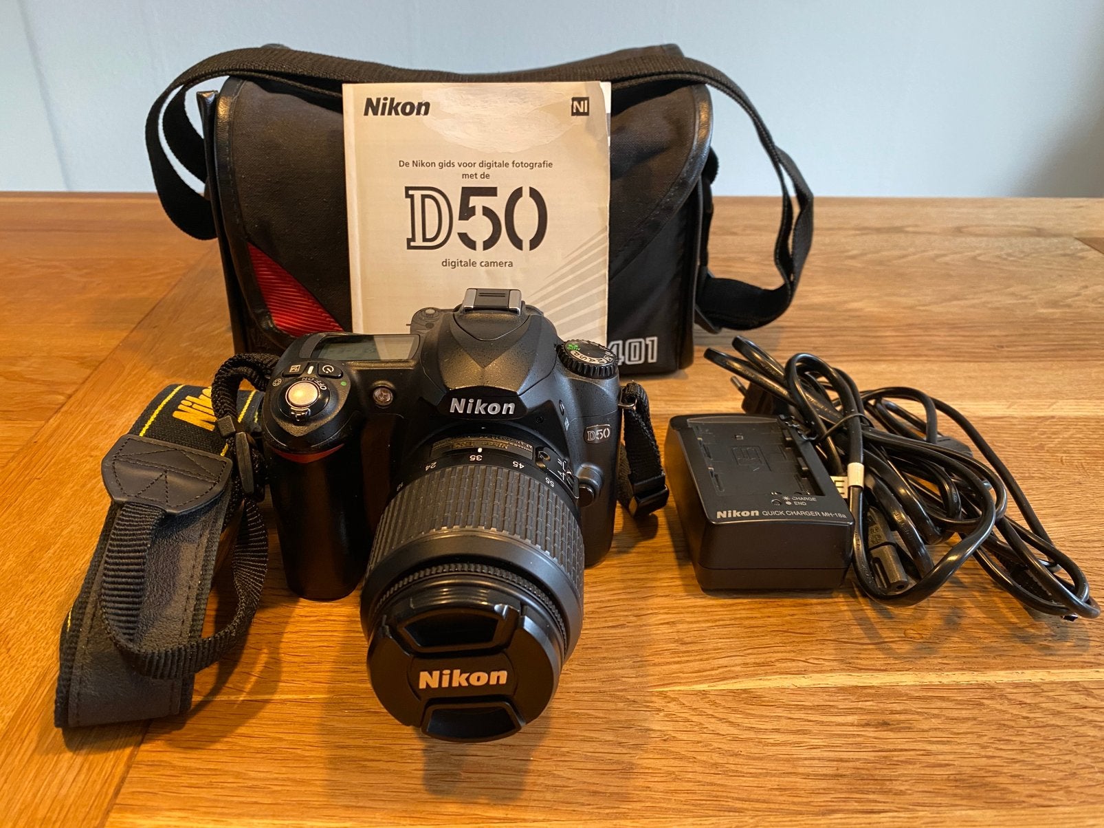 Nikon D50 spiegelreflexcamera, lens 18-55 mm en accessoires, Audio, Tv en Foto, Fotocamera's Digitaal, Ophalen, Gebruikt, Spiegelreflex