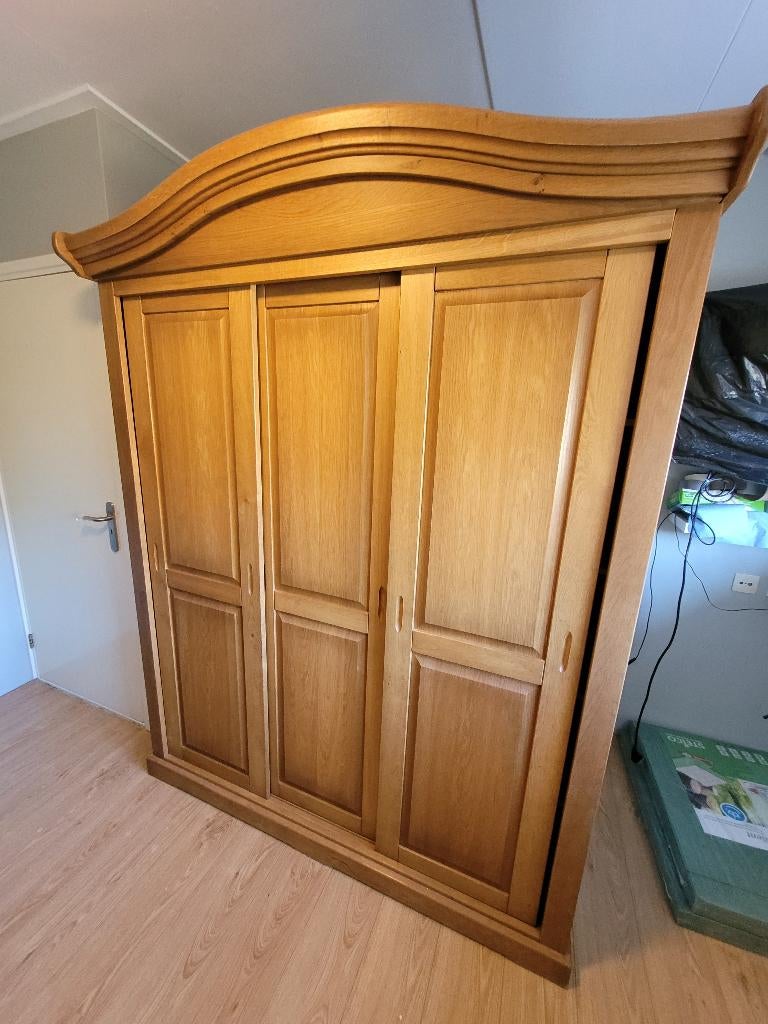 Kledingkast met schuifdeuren, Ophalen, Met deur(en), Gebruikt, 200 cm of meer