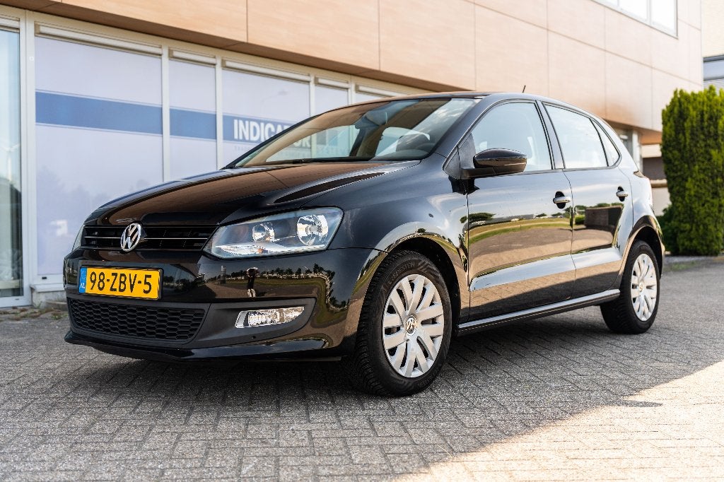 Volkswagen Polo 1.2 TSI 66KW 2012 Zwart, Auto's, Volkswagen, Voorwielaandrijving, Euro 5, Stof, 40 €/maand