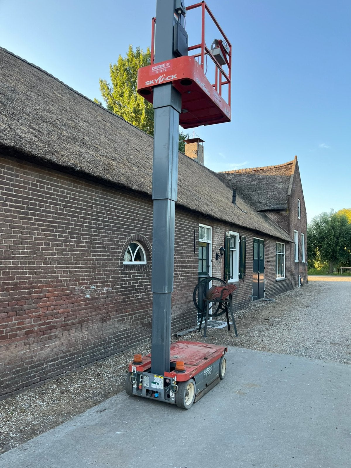 Foto 3 van Hoogwerker Skyjack sj12 speedy 4m werkhoogte netjes✅