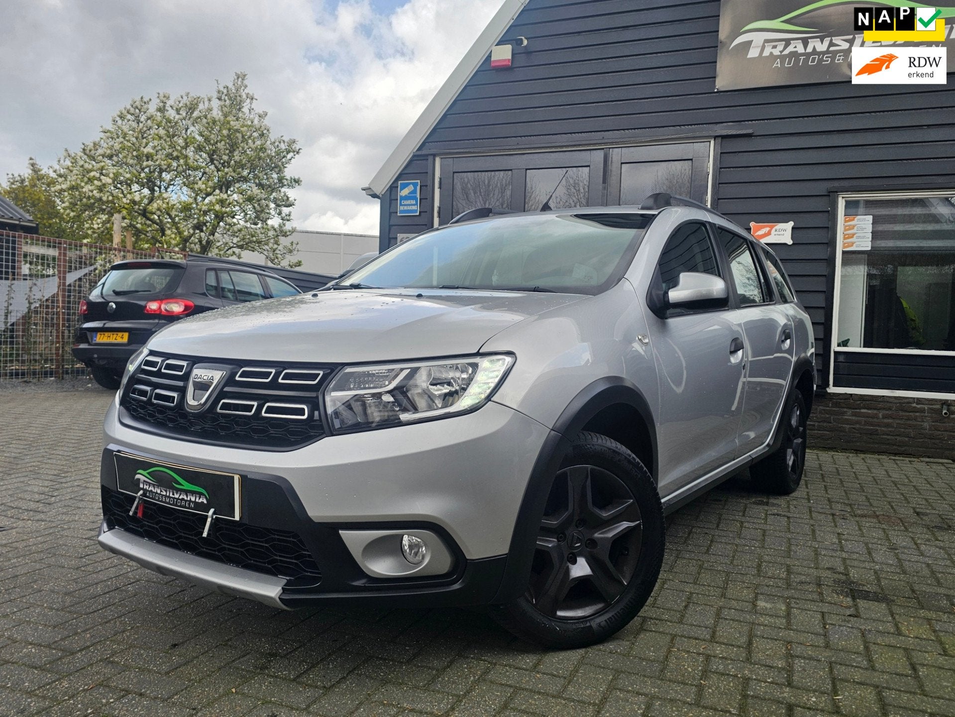 Dacia Logan MCV 1.5 dCi Stepway, Auto's, Voorwielaandrijving, Dealer onderhouden, Euro 6, 4 cilinders