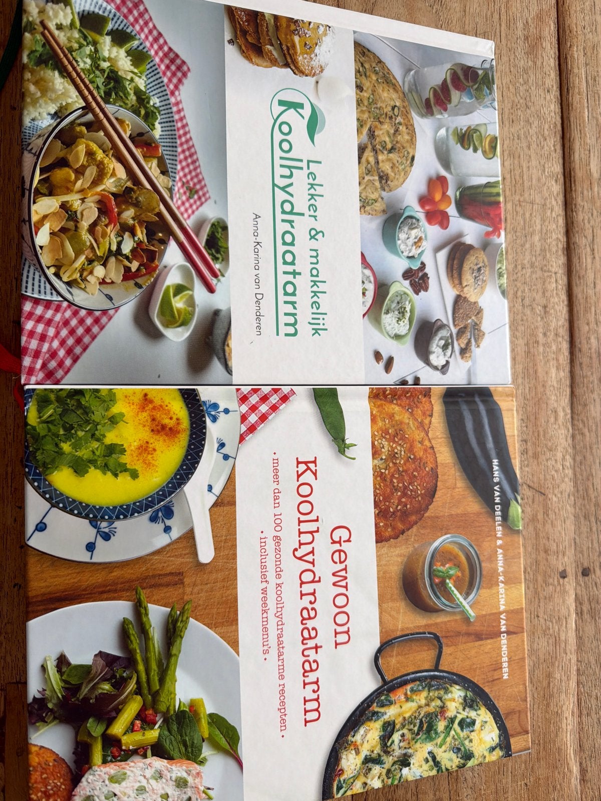 2x Koolhydraatarme Kookboeken: Lekker & Makkelijk + Gewoon, Voorgerechten en Soepen, Ophalen of Verzenden, Zo goed als nieuw, Gezond koken