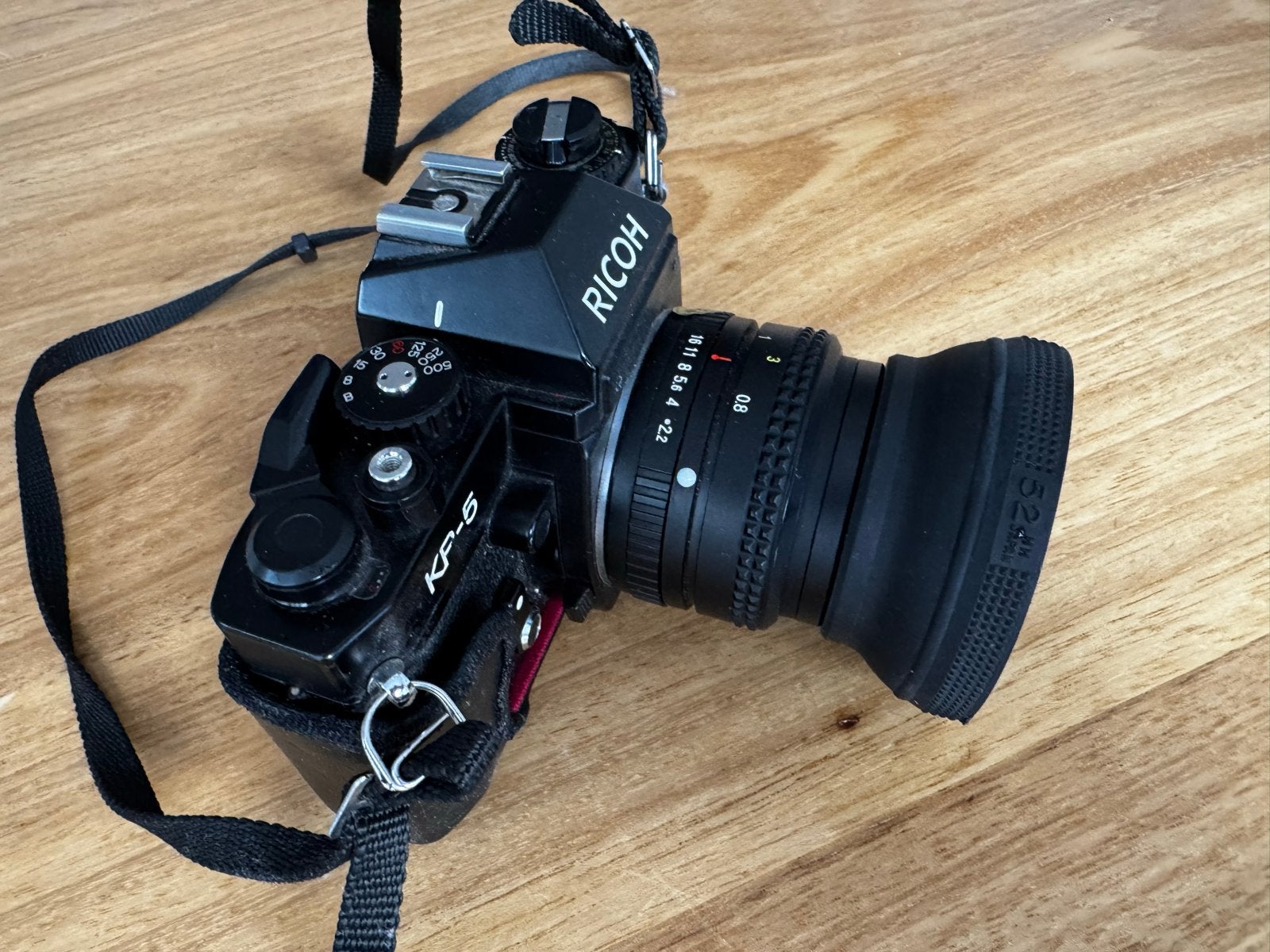 Ricoh KR-5 vintage Spiegelreflexcamera met tasje, Audio, Tv en Foto, Fotocamera's Analoog, Ophalen, Gebruikt, Spiegelreflex, Overige Merken