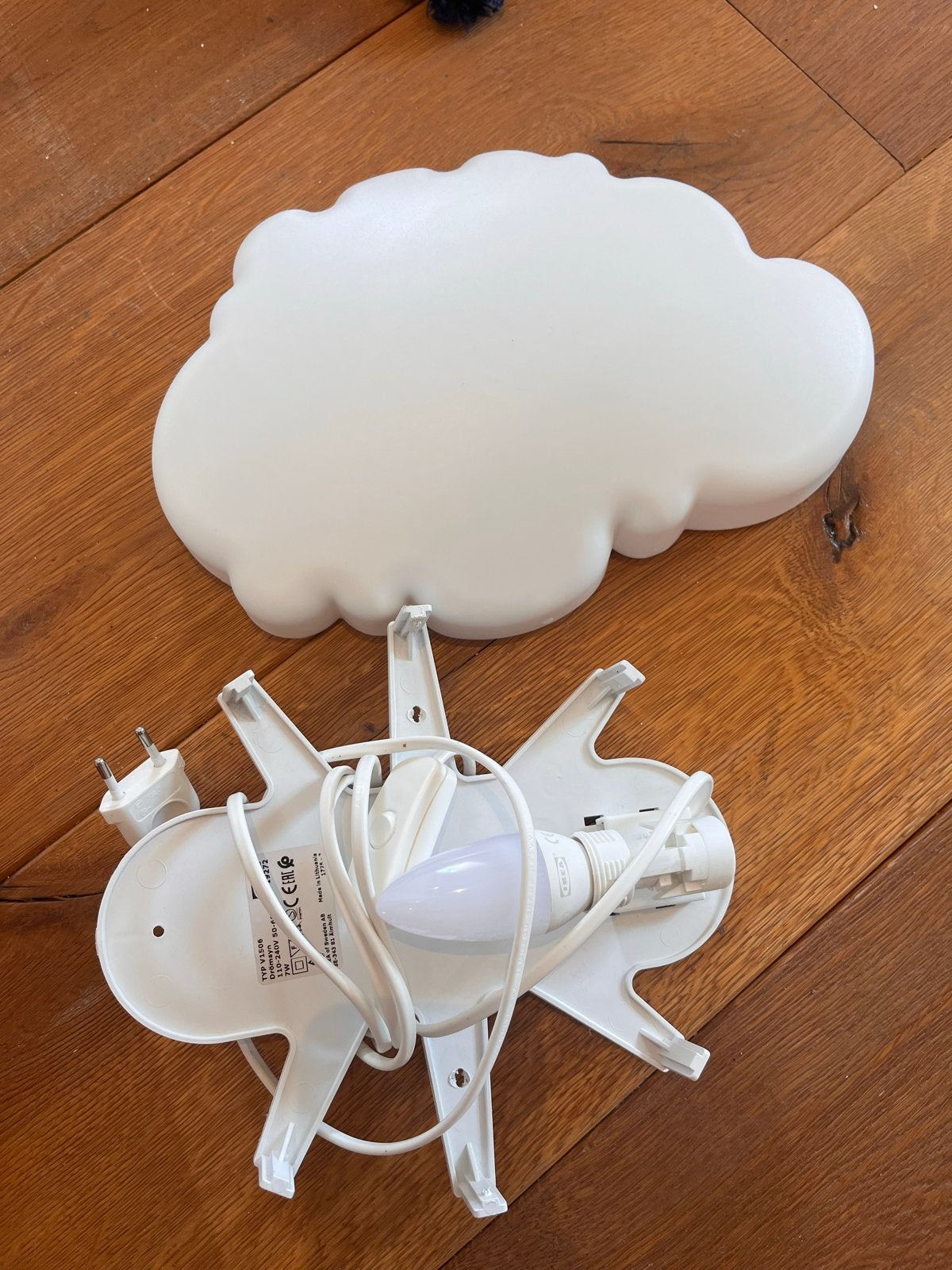 IKEA Drömsyn Wolk Lamp - Wandlamp Kinderkamer, Huis en Inrichting, Wit, Gebruikt, Kunststof, E14 (klein)
