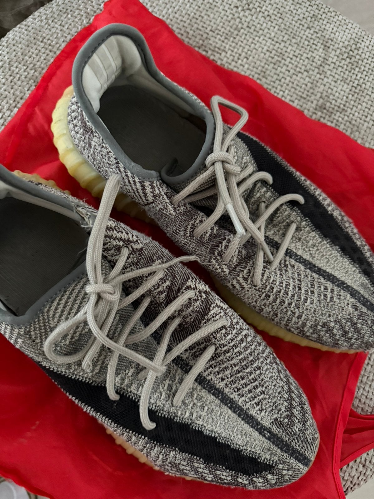 Adidas Yeezy Boost 350 V2 "Zyon"  grijs wit zwart kleur, Ophalen, Gedragen, Wit