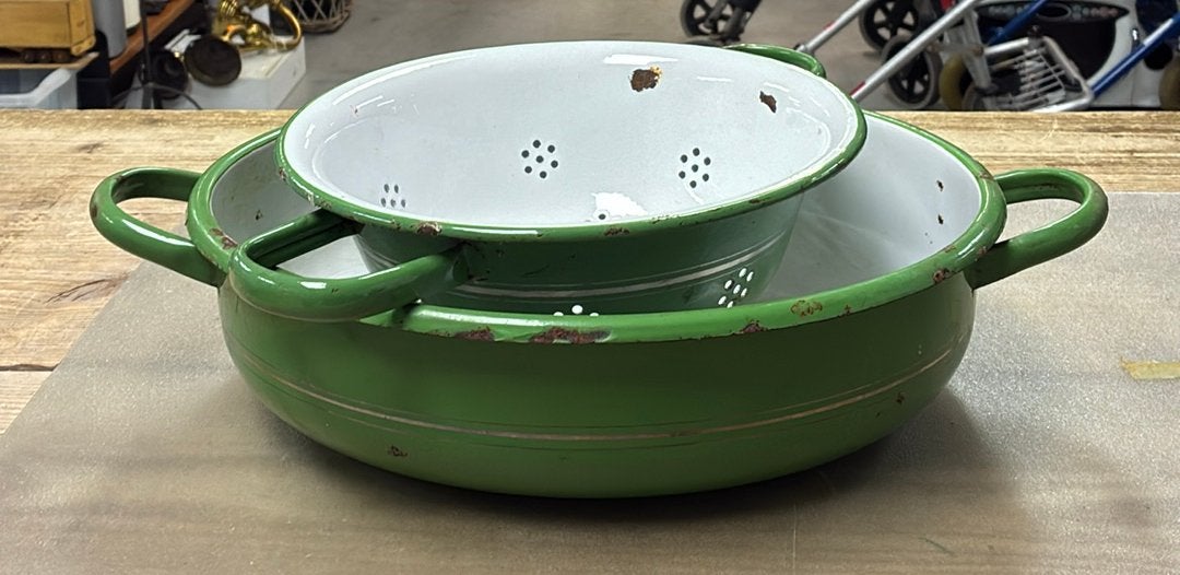 Groen emaille vergiet en wasteil, Antiek en Kunst, Ophalen of Verzenden