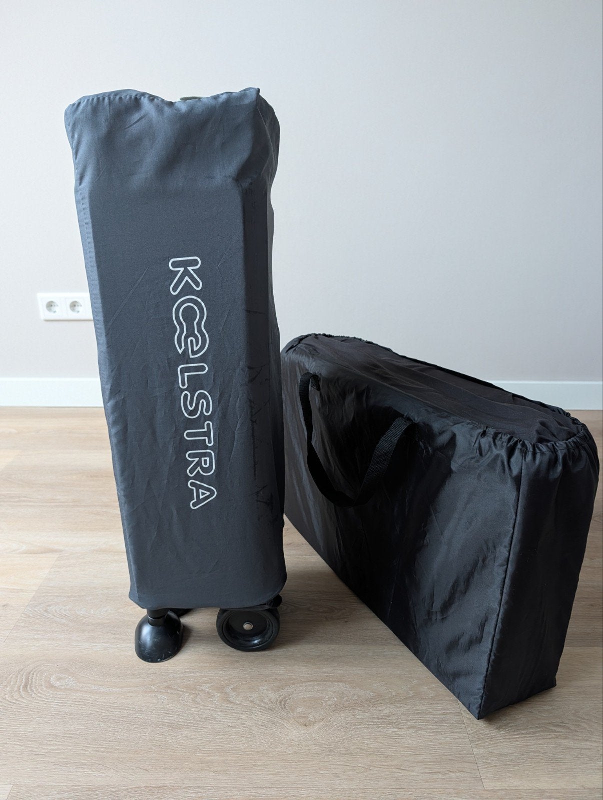 Koelstra campingbed met matras, Ophalen, Gebruikt, Reisbedje