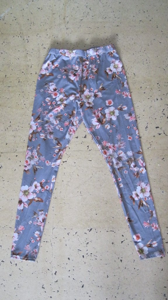 maat M, (OXL), 1 stretch capri sport legging, Shein, Maat 38/40 (M), Meerkleurig, Ophalen of Verzenden, Fitness of Aerobics