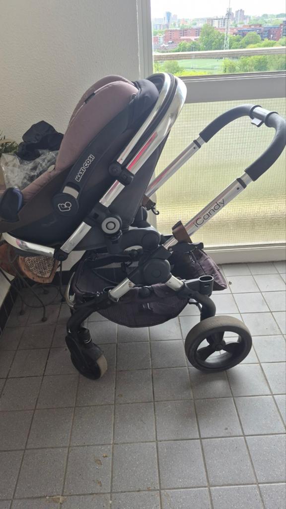 iCandy kinderwagen met 2 reiswiegen en 2 zitje + regenhoezen, Gebruikt, Combiwagen, Verstelbare duwstang, Ophalen
