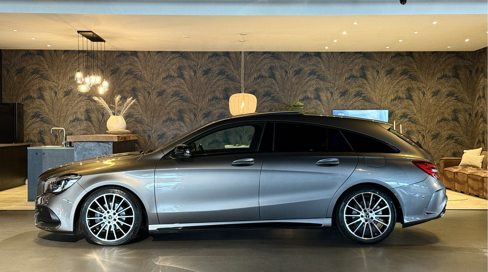 Mercedes-Benz CLA-Klasse Shooting Brake 200 AMG I Edition I, 730 kg, Gebruikt, Euro 6, Lichtsensor