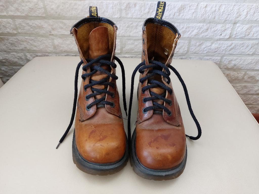 schoenen dr martens maat 37 / 38, Ophalen, Overige kleuren, Gedragen, Sneakers of Gympen