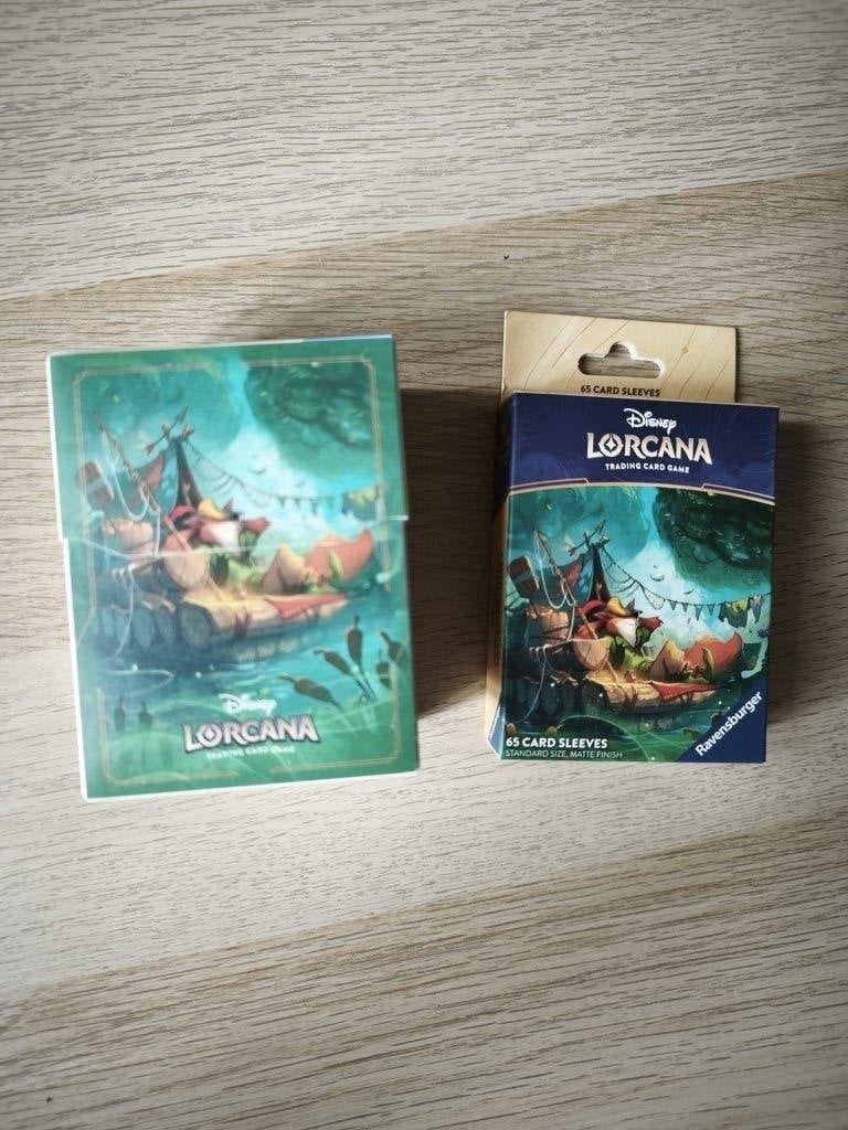 Lorcana sleeves en deckbox robin hood, Ophalen of Verzenden, Zo goed als nieuw, Sleeves of Kaarthoesjes