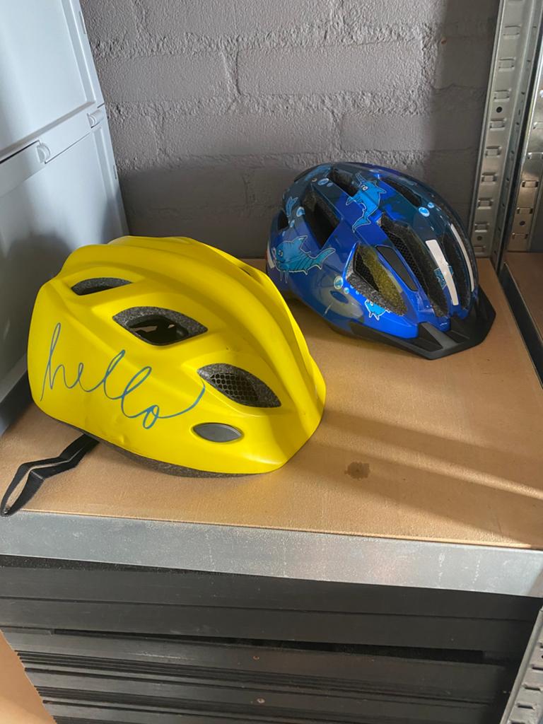 Kinder fiets helms, Ophalen of Verzenden, Zo goed als nieuw