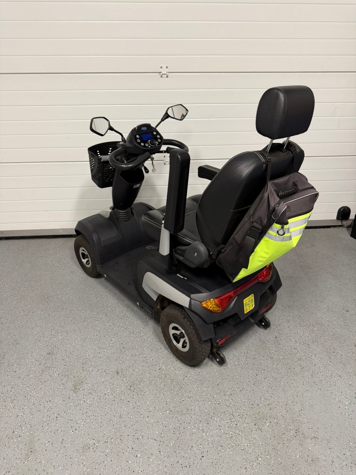 Invacare comet pro | Garantie, Ophalen, Invacare, Zo goed als nieuw, 16 km/u of meer