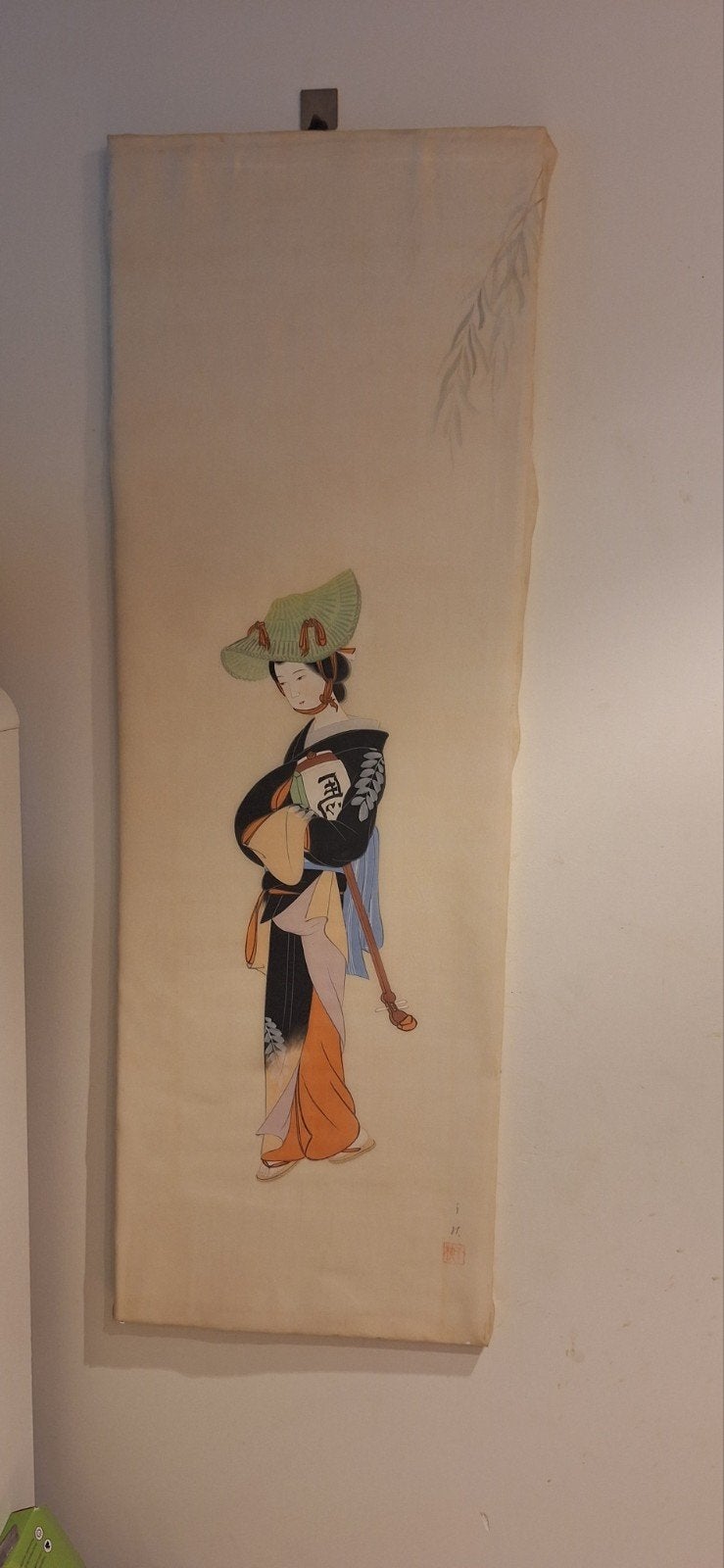 Oud Japans schilderij op zijde - Geisha met hoed, Antiek en Kunst, Ophalen, Geschilderd, Japan, Meerkleurig