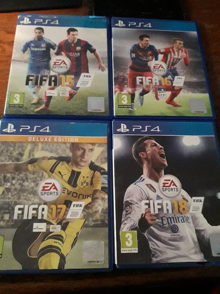 ps4 voetbalspellen, Spelcomputers en Games, 2 spelers, Ophalen of Verzenden, Zo goed als nieuw, Vanaf 3 jaar