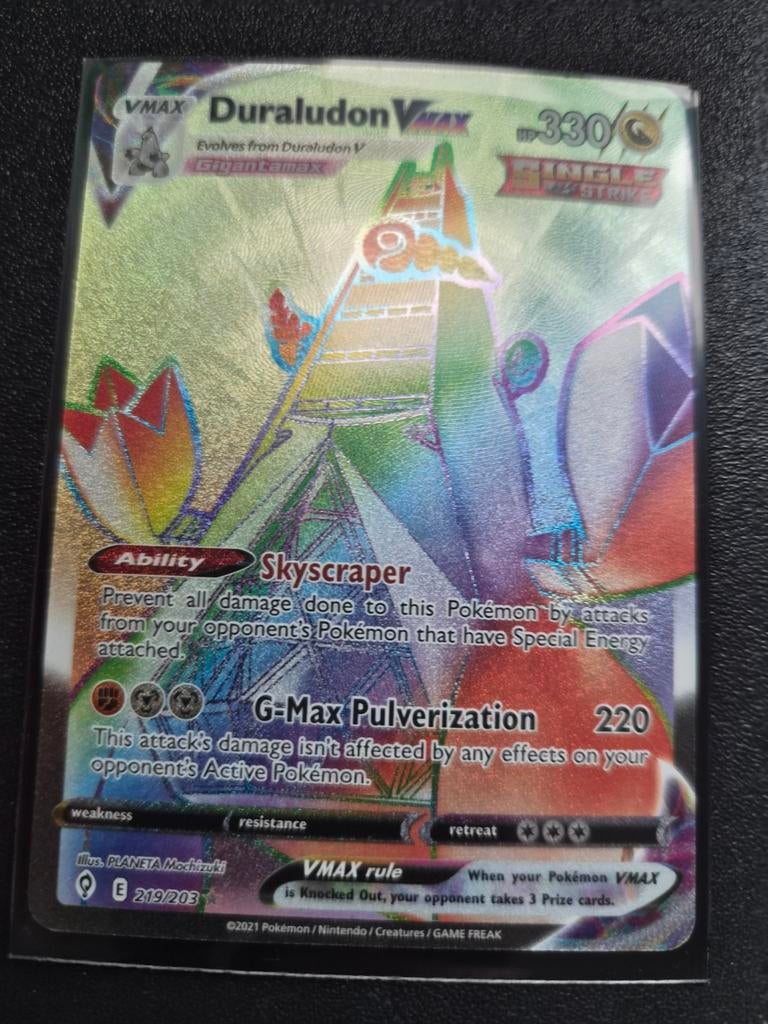 Duraludon VMAX 219/203 Rainbow Rare Pokémon Kaart, Ophalen of Verzenden, Zo goed als nieuw, Losse kaart, Foil