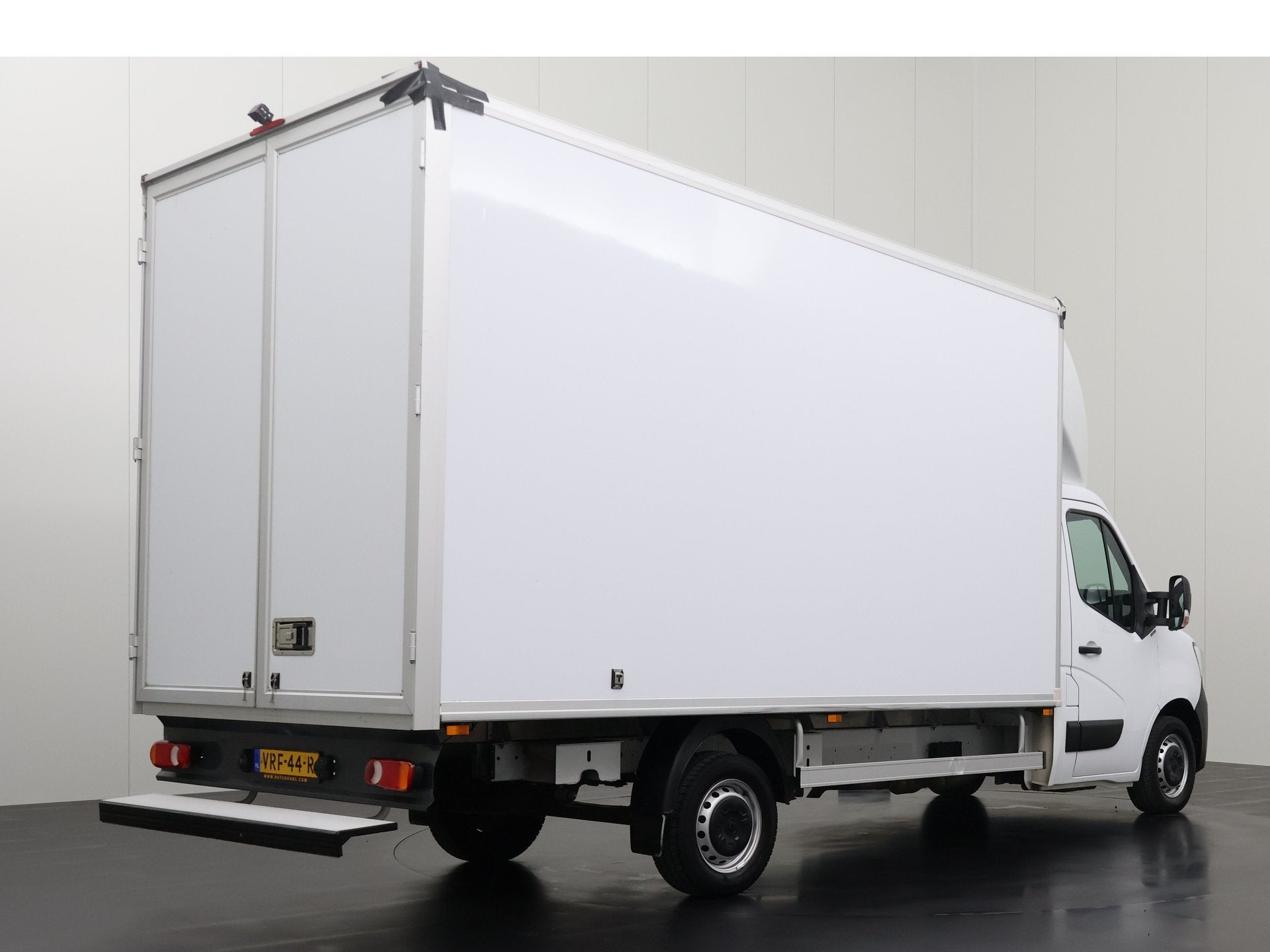 Renault Master 2.3DCi 165PK Bakwagen+Laadklep | 2.35 Hoog |, Voorwielaandrijving, Dealer onderhouden, Euro 6, 4 cilinders