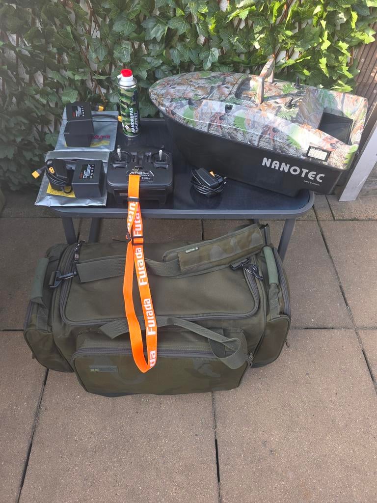 Nanotec pro Voerboot compleet ( delkim sportex fox shimano), Watersport en Boten, Ophalen of Verzenden, Zo goed als nieuw, Overige typen