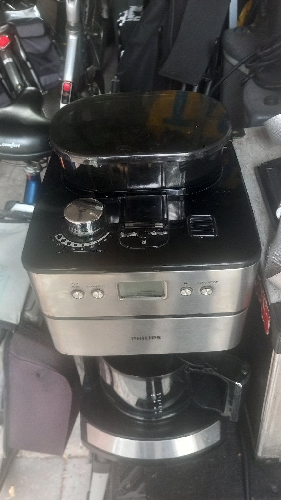 Koffiezetapparaat  zwart, Ophalen, Koffiemachine, Zo goed als nieuw, 4 tot 10 kopjes
