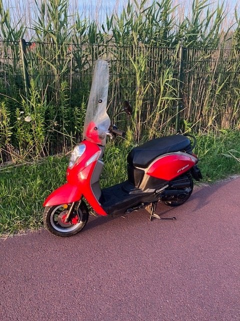 Nette en zuinige Sym Mio 50i., Fietsen en Brommers, Scooters | SYM, Gebruikt, Maximaal 45 km/u, Benzine, Ophalen
