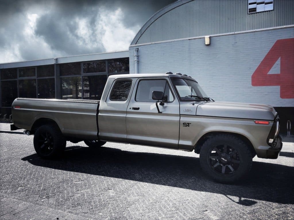 Custom Ford F250 V8 uit 1978, gerestaureerd, foto 3
