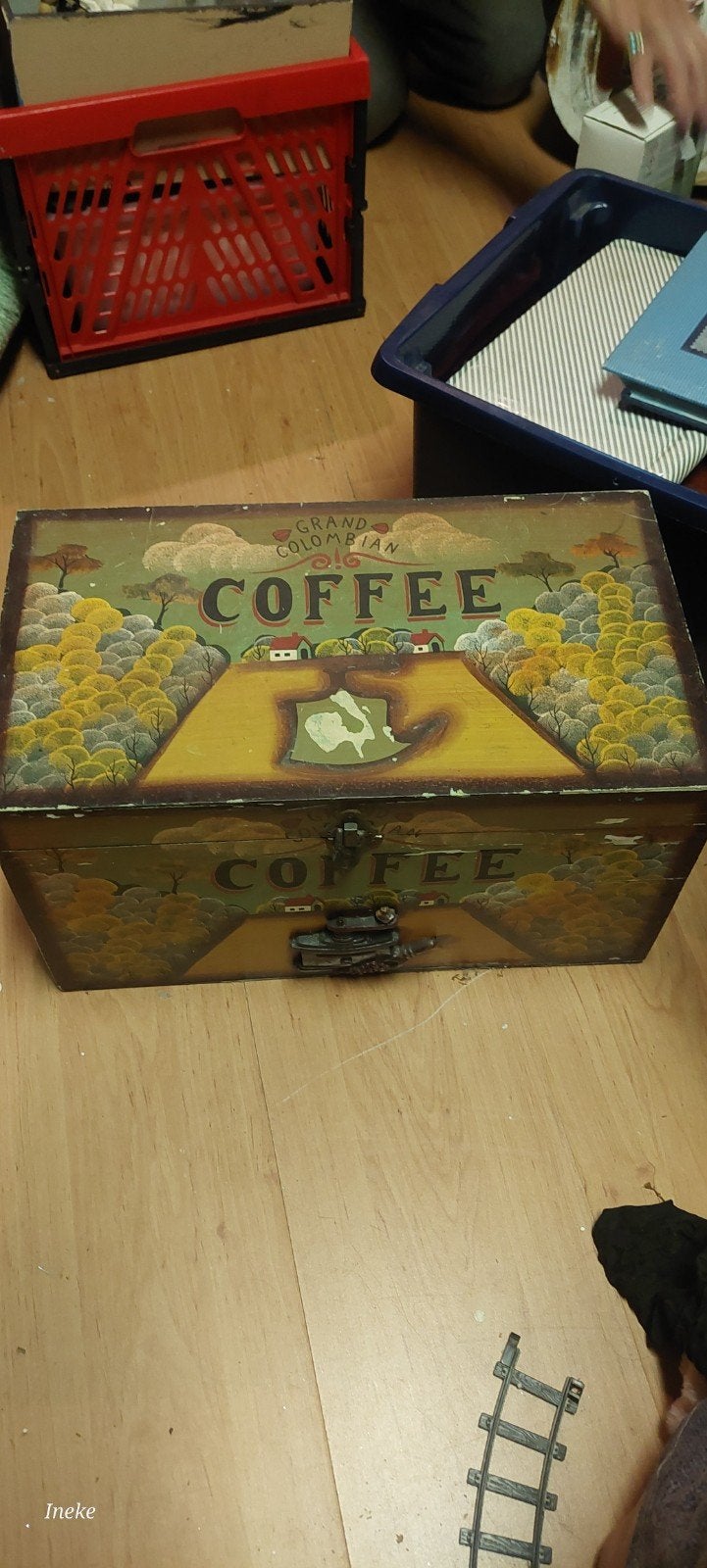 Vintage houten koffiekist met schildering, Ophalen, Gebruikt, 50 tot 100 cm, 5 – 50
